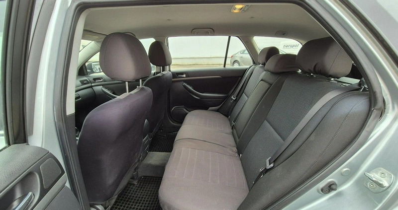 Toyota Avensis cena 13900 przebieg: 253680, rok produkcji 2008 z Katowice małe 121